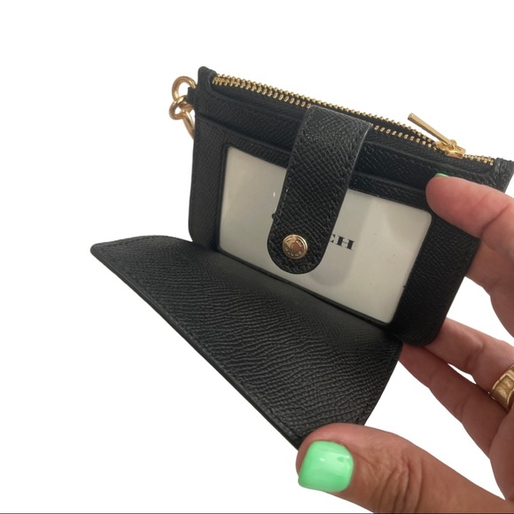 Coach Key Ring 🖤 - Picture 8 of 8